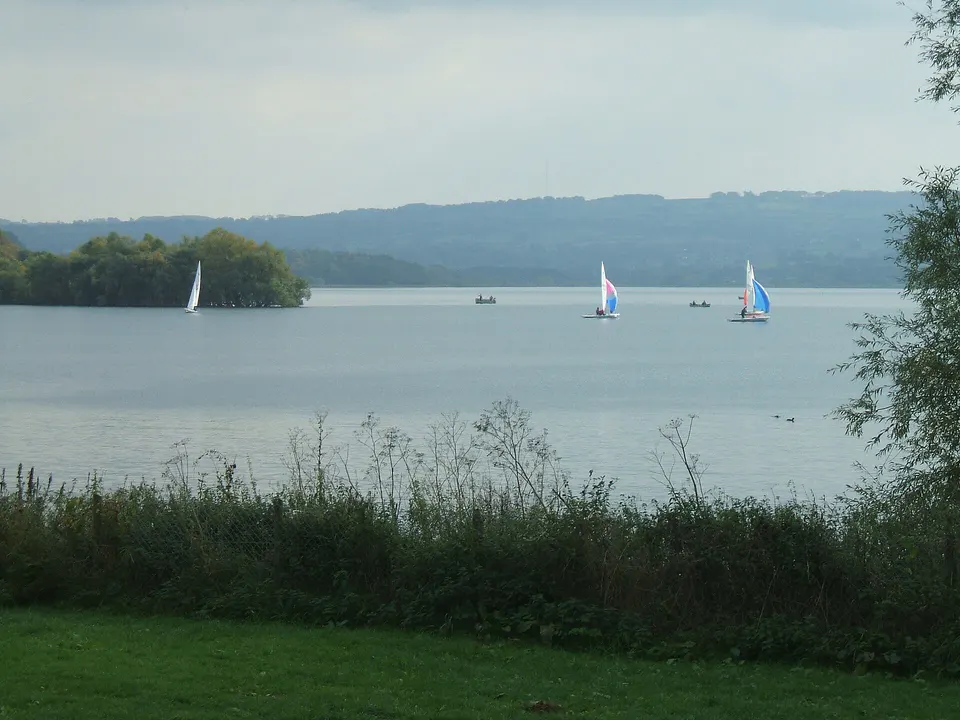 Sailing boats on Chew Valley Lake, Somerset